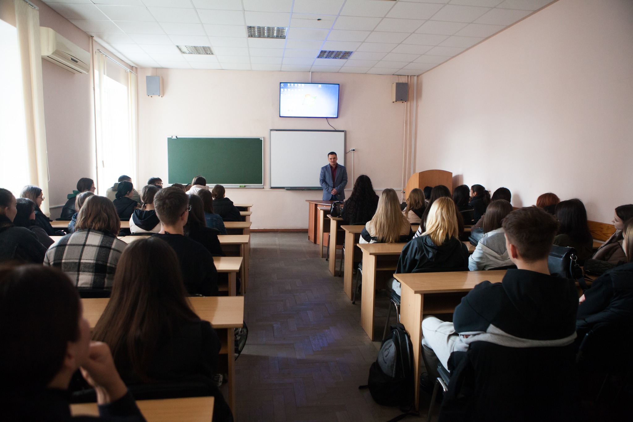 Зустріч зі студентами Житомирського кооперативного фахового коледжу бізнесу і права